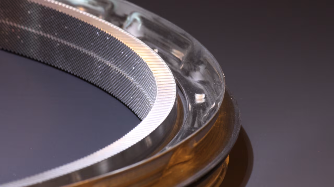 Honeycomb ring manufactured by Eldim